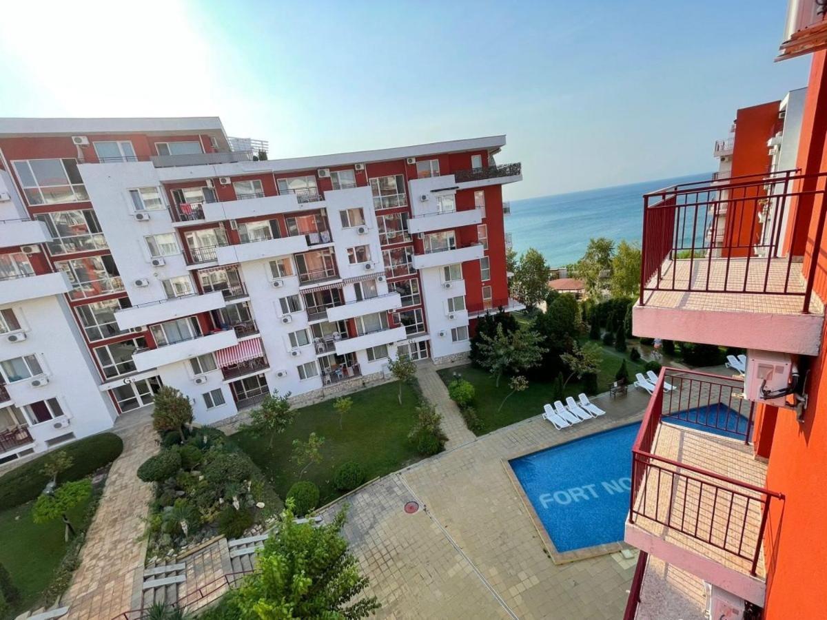 Panorama Marina Fort Beach - Premium Apartments Sea Viev Sveti Vlas Værelse billede